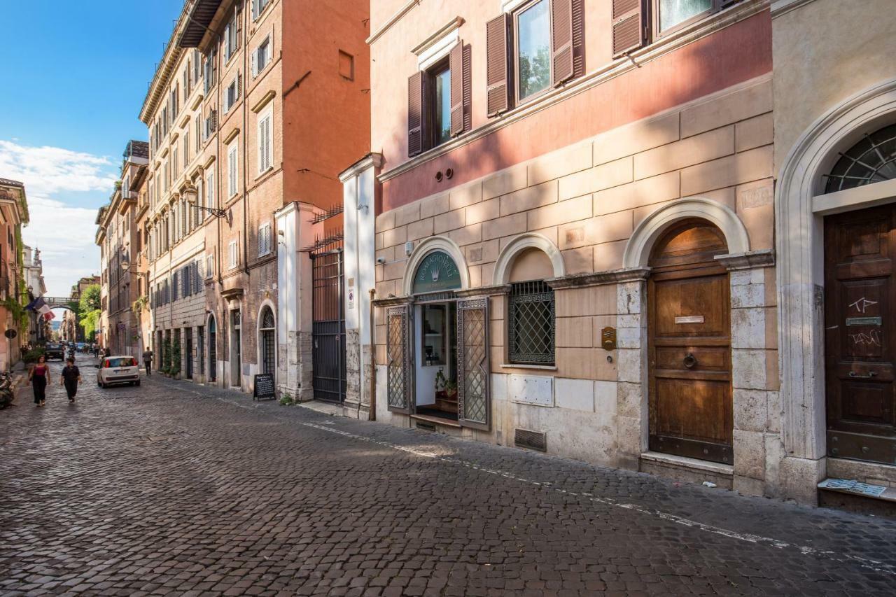 Campo Di Fiori 2 Bedroom Via Giulia โรม ภายนอก รูปภาพ