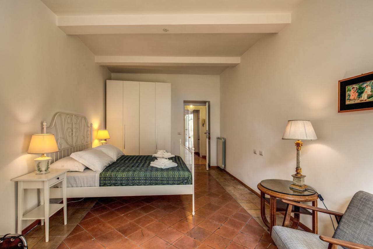 Campo Di Fiori 2 Bedroom Via Giulia โรม ภายนอก รูปภาพ